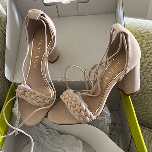 Nude block heels, brand new Gianni Bini